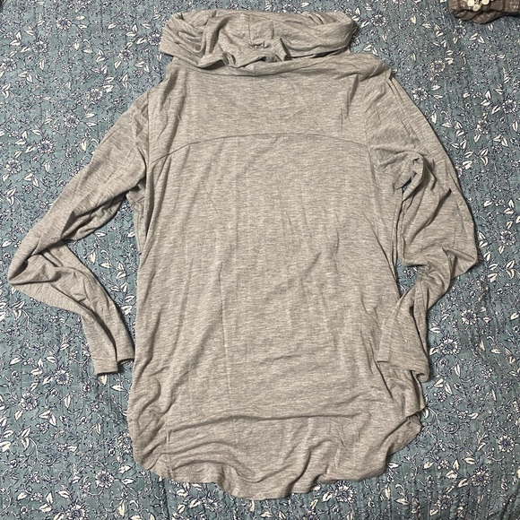 Harley Davidson Motorcycle Co. cowl neck knit lux pullover top. Large - Picture 3 of 8